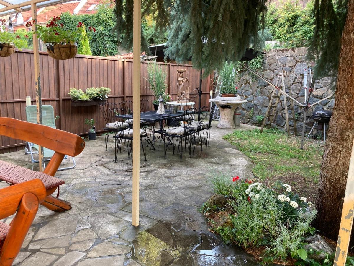 Apartment Kisvolgy Eğri Dış mekan fotoğraf